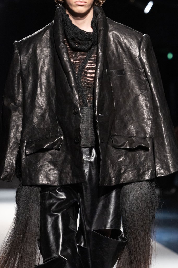 金亨俊 Songzio 2026/27秋冬男装秀(细节) - Paris Fall 2026