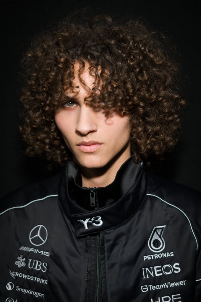 Y-3 2026/27秋冬男装秀(后台妆容) - Paris Fall 2026