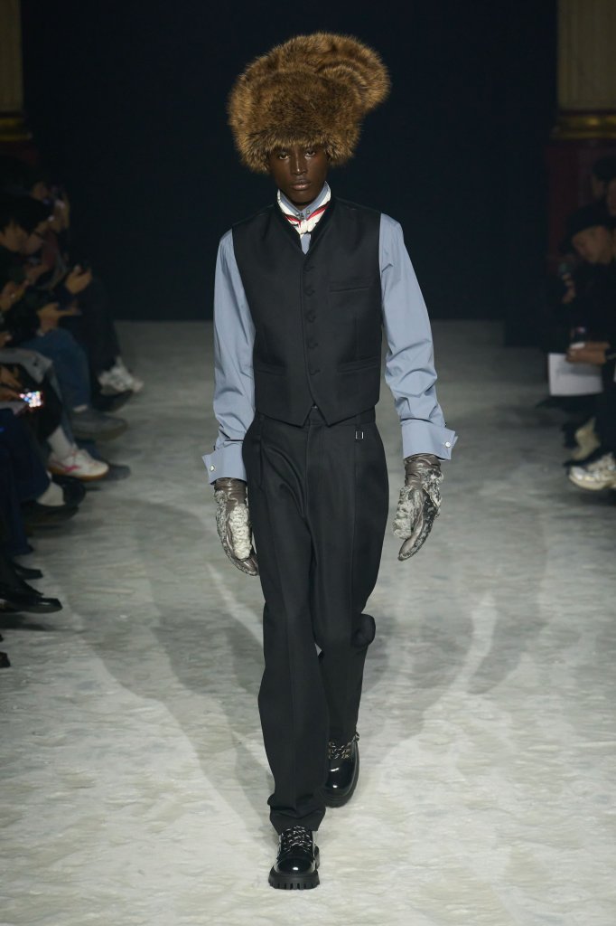 于英美 Wooyoungmi 2026/27秋冬男装秀 - Paris Fall 2026