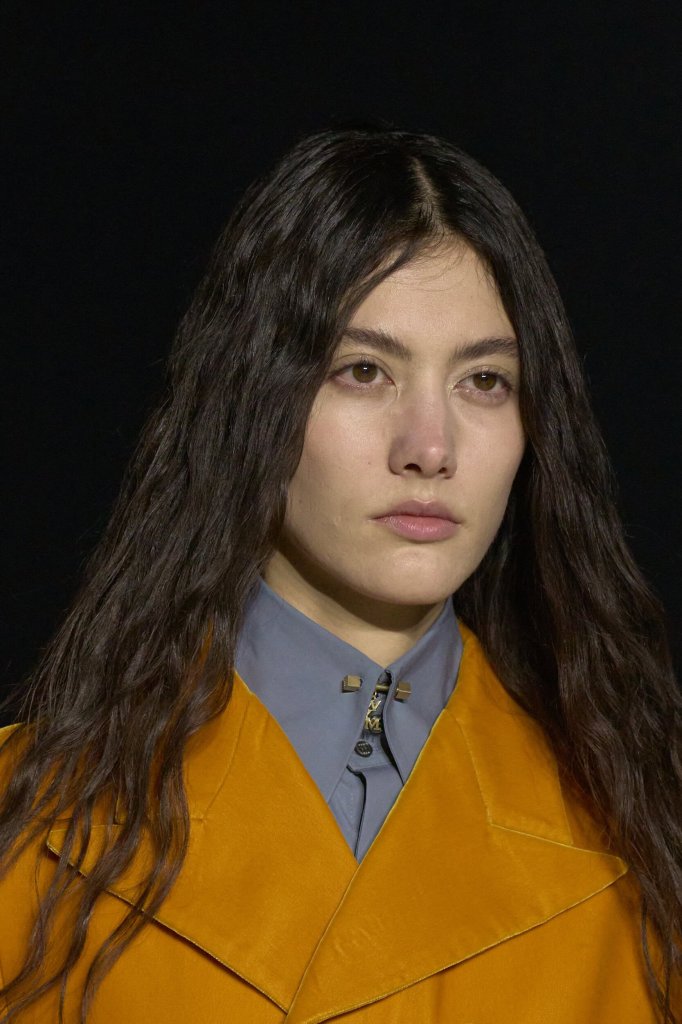 于英美 Wooyoungmi 2026/27秋冬男装秀(细节) - Paris Fall 2026