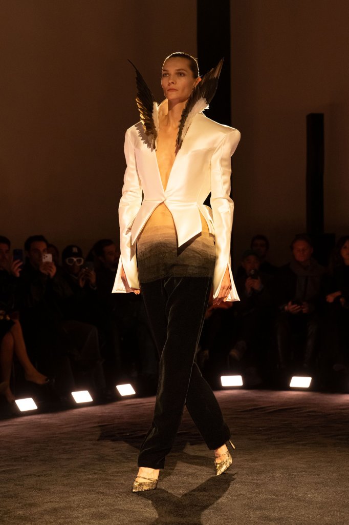 夏帕瑞丽 Schiaparelli 2026春夏高级定制秀 - Couture Spring 2026