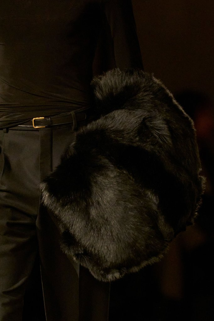 圣罗兰 Saint Laurent 2026/27秋冬男装秀(细节) - Paris Fall 2026