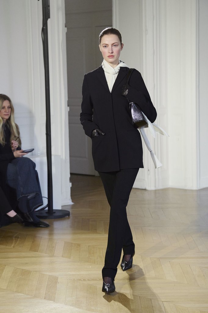 Toteme 2026/27秋冬高级成衣秀