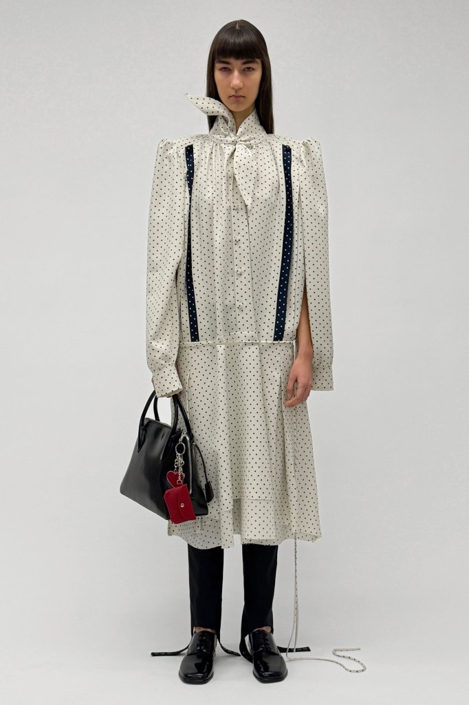 Commission 2026/27秋冬高级成衣Lookbook