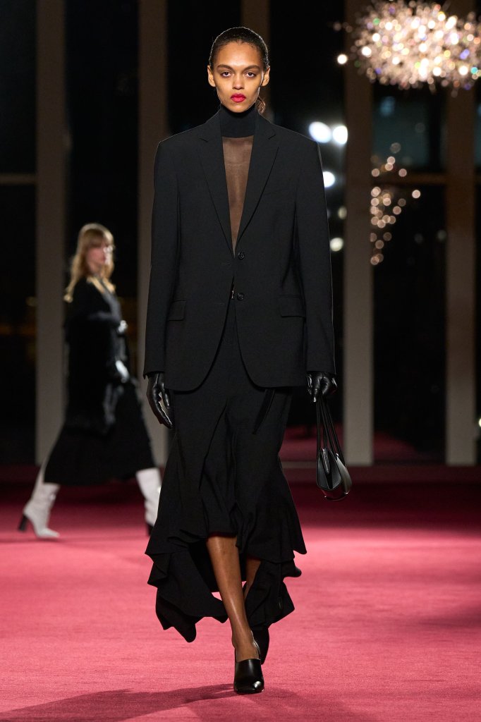 迈克高仕 Michael Kors Collection 2026/27秋冬高级成衣秀 - New York Fall 2026