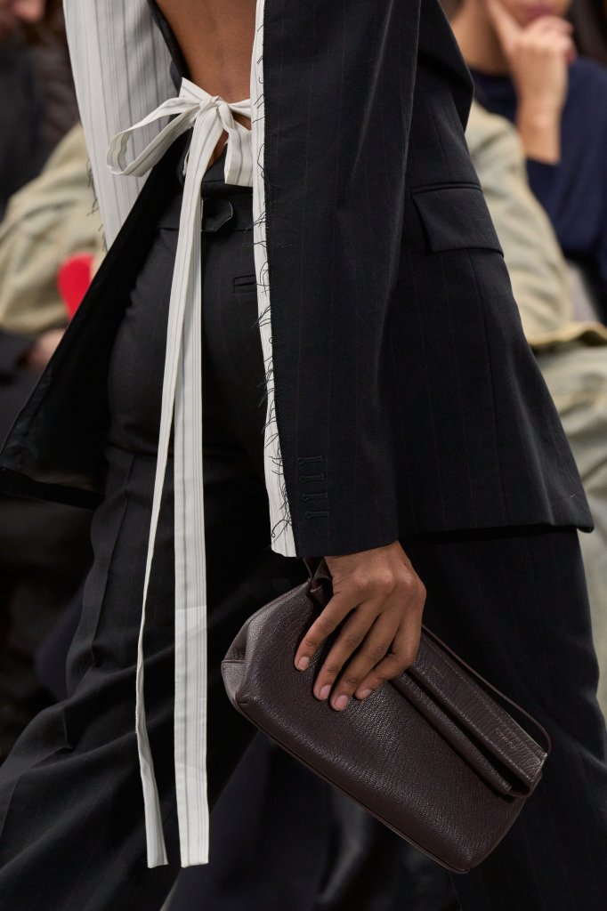 卡尔文.克莱恩 Calvin Klein Collection 2026/27秋冬高级成衣秀(细节) - New York Fall 2026