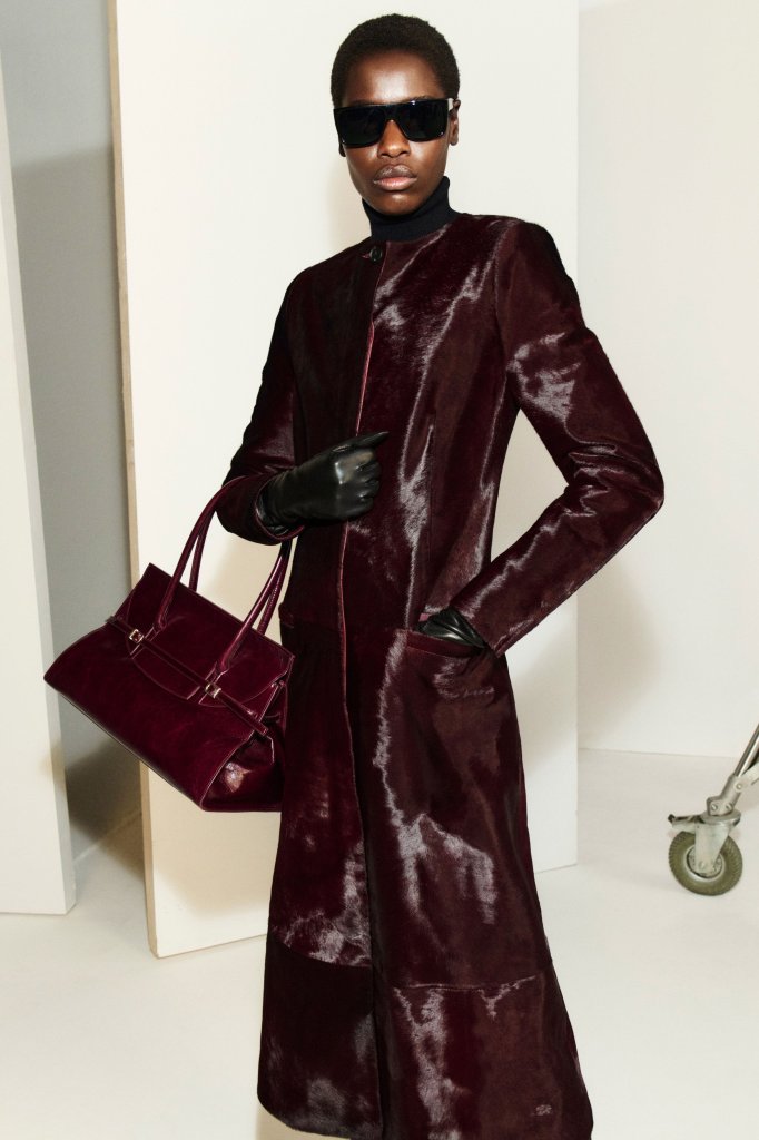 Simkhai 2026/27秋冬高级成衣Lookbook