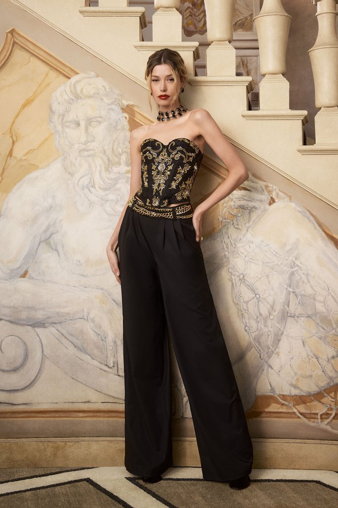 爱丽丝+奥利维亚 Alice + Olivia 2026/27秋冬高级成衣Lookbook