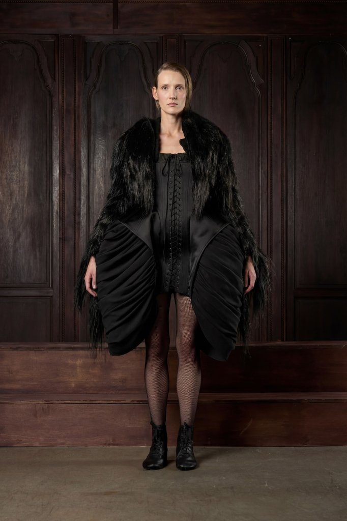 Meruert Tolegen 2026/27秋冬高级成衣Lookbook