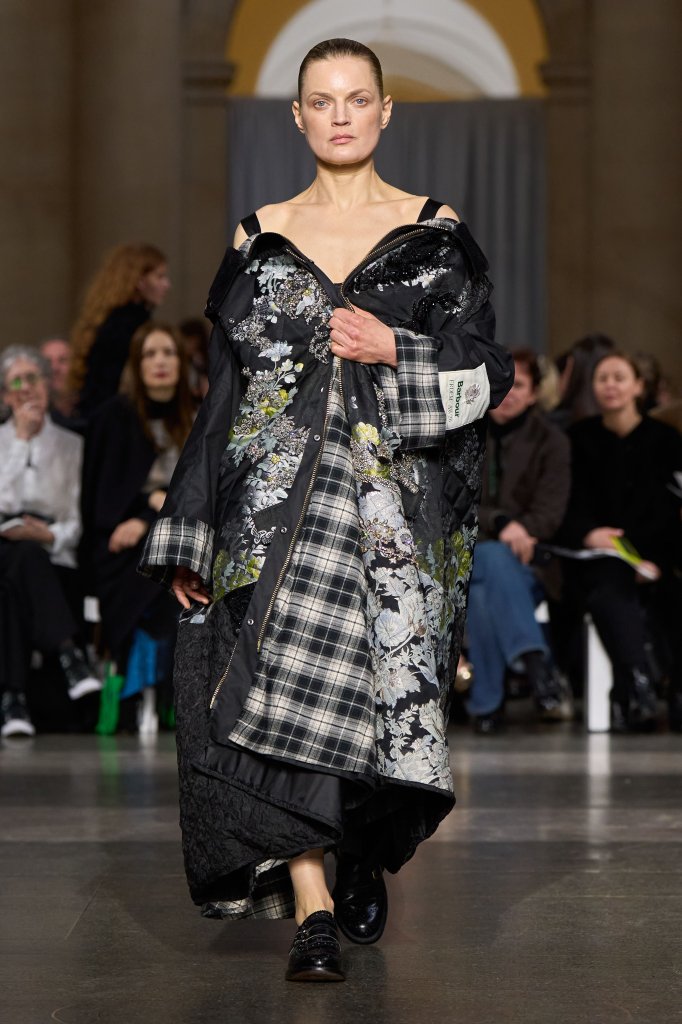 艾尔丹姆 Erdem 2026/27秋冬高级成衣秀 - London Fall 2026