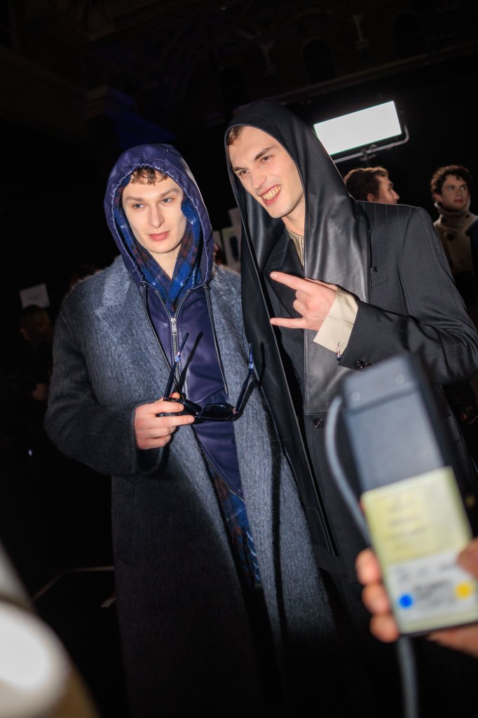 巴宝莉 Burberry 2026/27秋冬高级成衣秀(后台妆容) - London Fall 2026