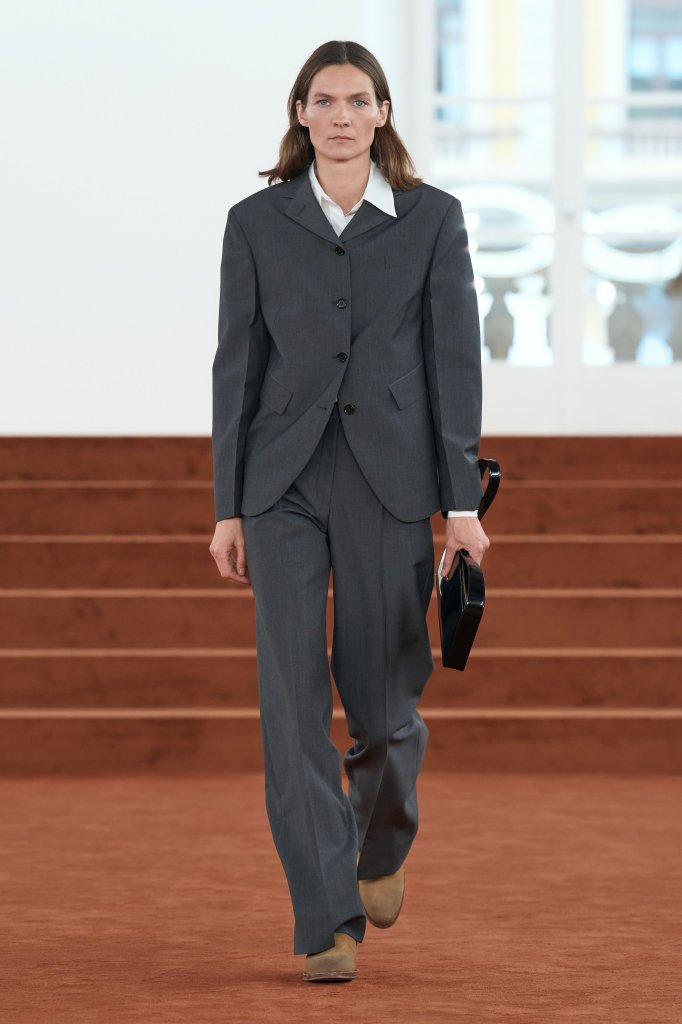 吉尔&middot;桑德 Jil Sander 2026/27秋冬高级成衣秀 - Milan Fall 2026