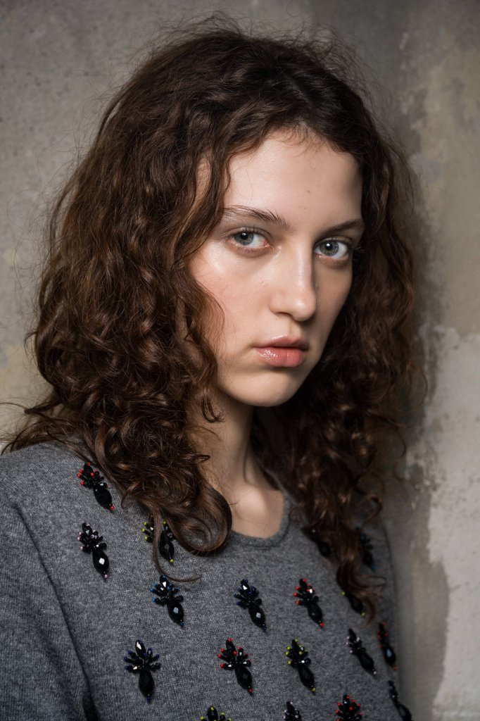 No. 21 2026/27秋冬高级成衣秀(后台妆容) - Milan Fall 2026