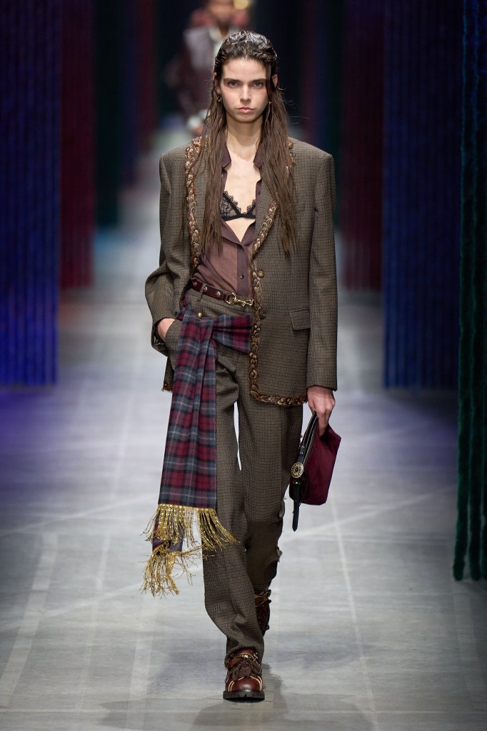 艾绰 Etro 2026/27秋冬高级成衣秀 - Milan Fall 2026
