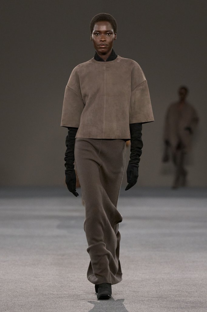 麦丝玛拉 Max Mara 2026/27秋冬高级成衣秀 - Milan Fall 2026