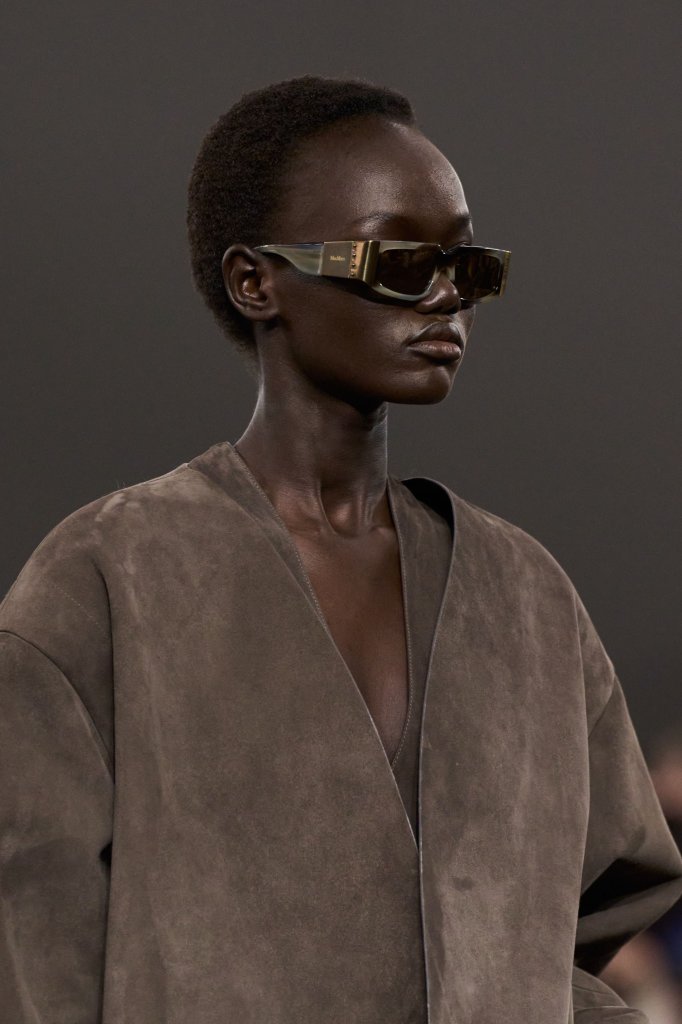 麦丝玛拉 Max Mara 2026/27秋冬高级成衣秀(细节) - Milan Fall 2026