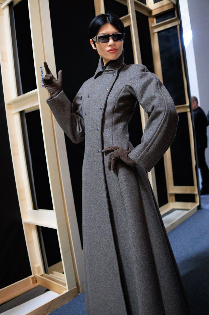 麦丝玛拉 Max Mara 2026/27秋冬高级成衣秀(后台妆容) - Milan Fall 2026