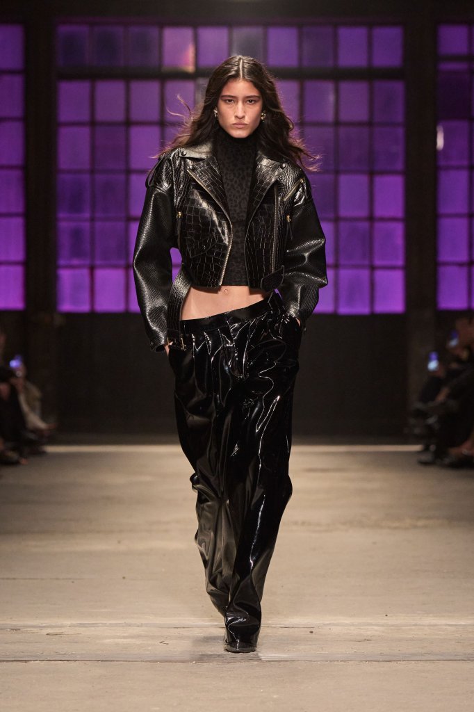 罗伯特&middot;卡沃利 Roberto Cavalli 2026/27秋冬高级成衣秀 - Milan Fall 2026