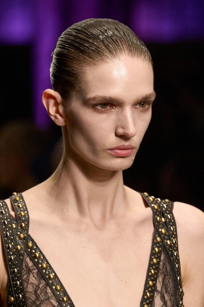 罗伯特&middot;卡沃利 Roberto Cavalli 2026/27秋冬高级成衣秀(细节) - Milan Fall 2026