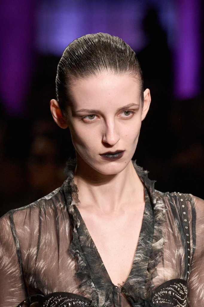 罗伯特&middot;卡沃利 Roberto Cavalli 2026/27秋冬高级成衣秀(细节) - Milan Fall 2026