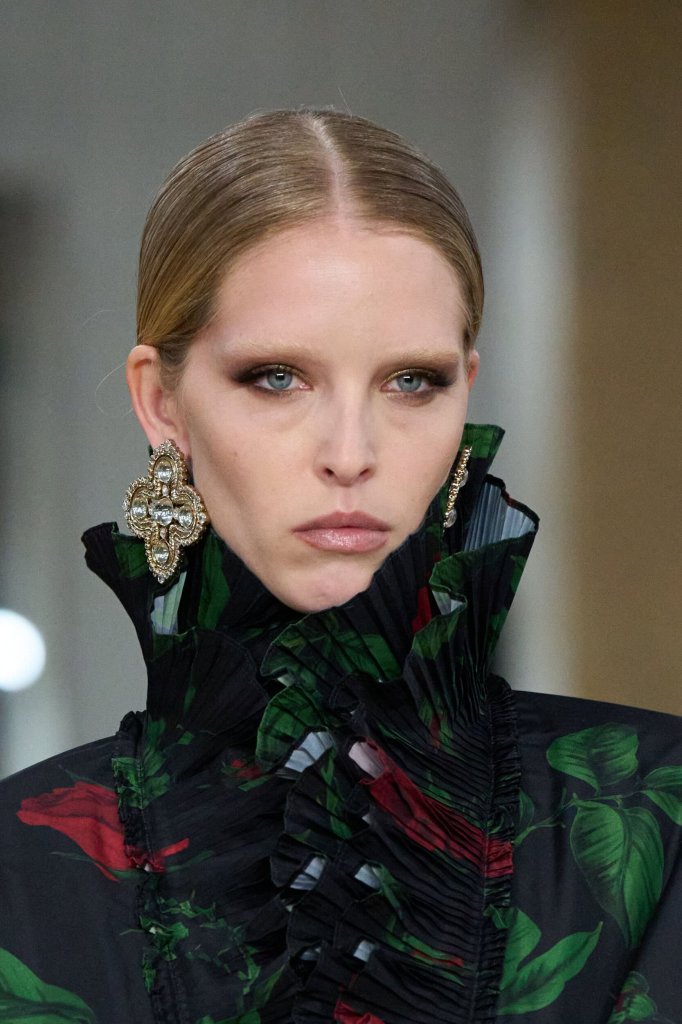 蓝色情人 Blumarine 2026/27秋冬高级成衣秀(细节) - Milan Fall 2026