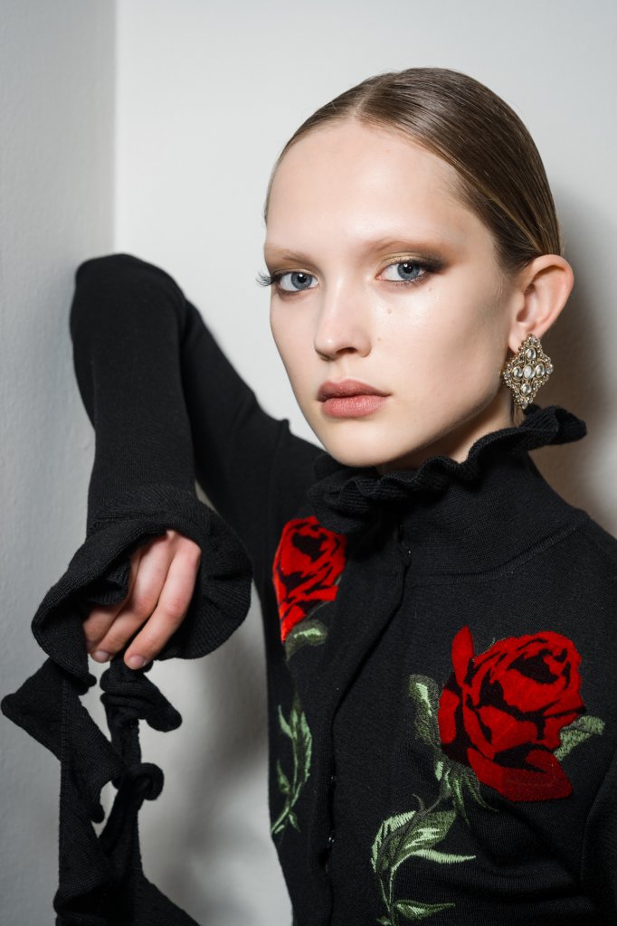 蓝色情人 Blumarine 2026/27秋冬高级成衣秀(后台妆容) - Milan Fall 2026