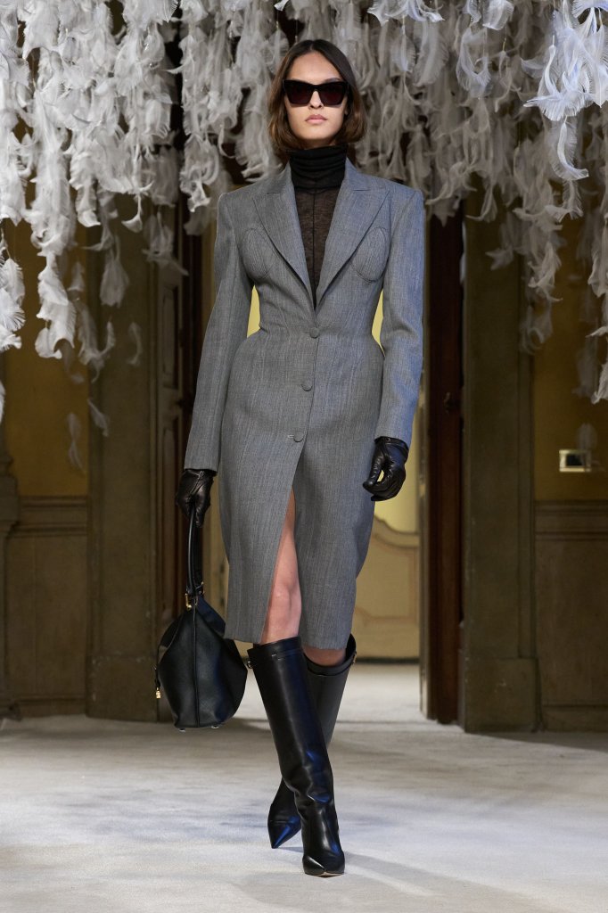 Elisabetta Franchi 2026/27秋冬高级成衣秀 - Milan Fall 2026