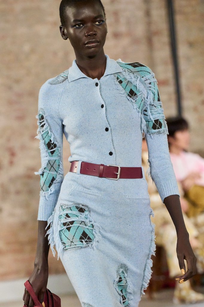 莫斯奇诺 Moschino 2026/27秋冬高级成衣秀(细节) - Milan Fall 2026