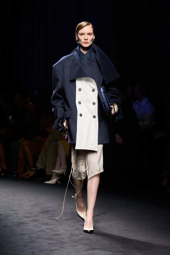 菲拉格慕 Ferragamo 2026/27秋冬高级成衣秀 - Milan Fall 2026