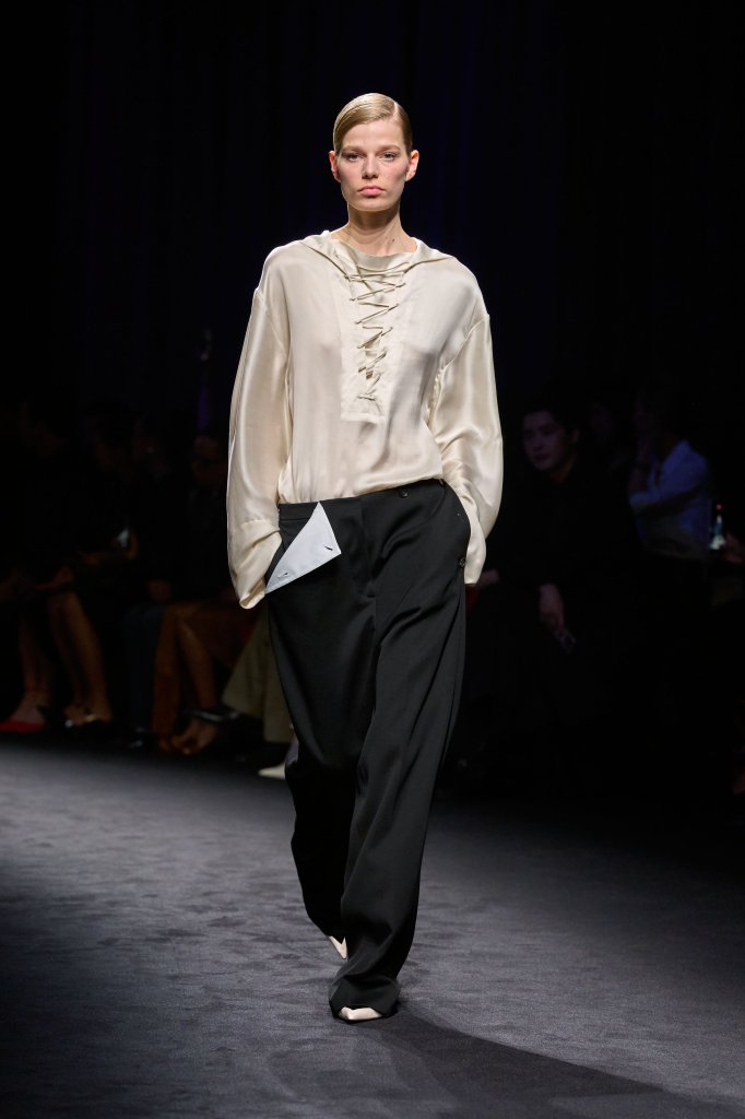 菲拉格慕 Ferragamo 2026/27秋冬高级成衣秀 - Milan Fall 2026