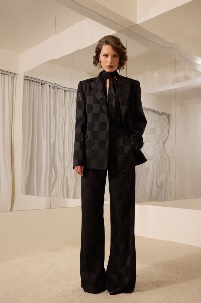 BCBG Max Azria 2026/27秋冬高级成衣Lookbook	