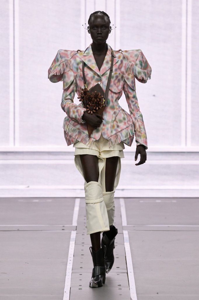 Anrealage 2026/27秋冬高级成衣秀 - Paris Fall 2026