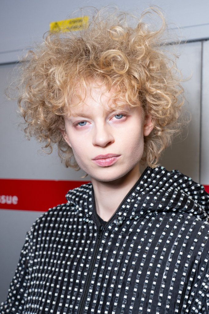 Anrealage 2026/27秋冬高级成衣秀(后台妆容) - Paris Fall 2026