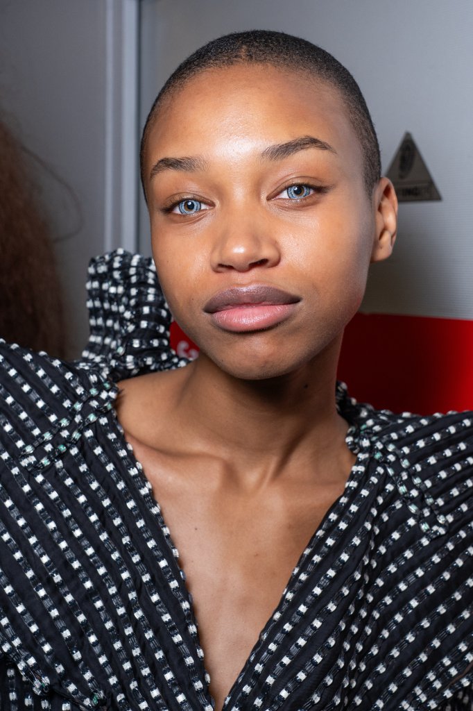 Anrealage 2026/27秋冬高级成衣秀(后台妆容) - Paris Fall 2026