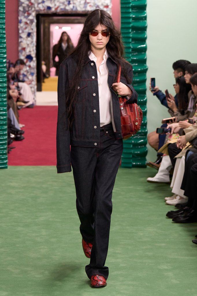 艾克妮 Acne Studios 2026/27秋冬高级成衣秀 - Paris Fall 2026