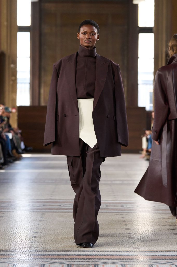 卡纷 Carven 2026/27秋冬高级成衣秀 - Paris Fall 2026