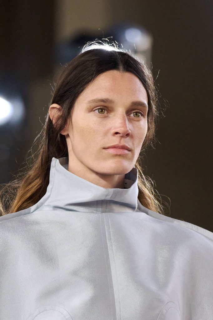 卡纷 Carven 2026/27秋冬高级成衣秀(细节) - Paris Fall 2026