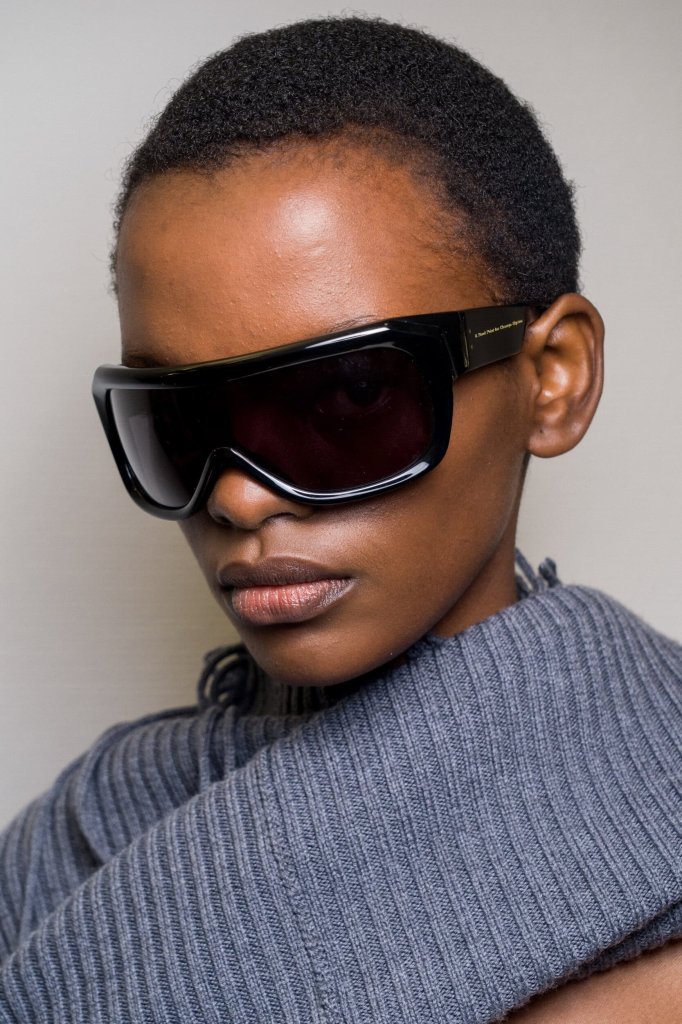 卡纷 Carven 2026/27秋冬高级成衣秀(后台妆容) - Paris Fall 2026