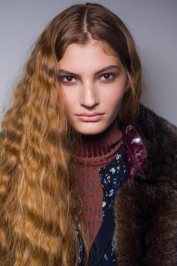 Rabanne 2026/27秋冬高级成衣秀(后台妆容) - Paris Fall 2026