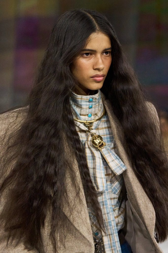 蔻依 Chlo&eacute; 2026/27秋冬高级成衣秀(细节) - Paris Fall 2026