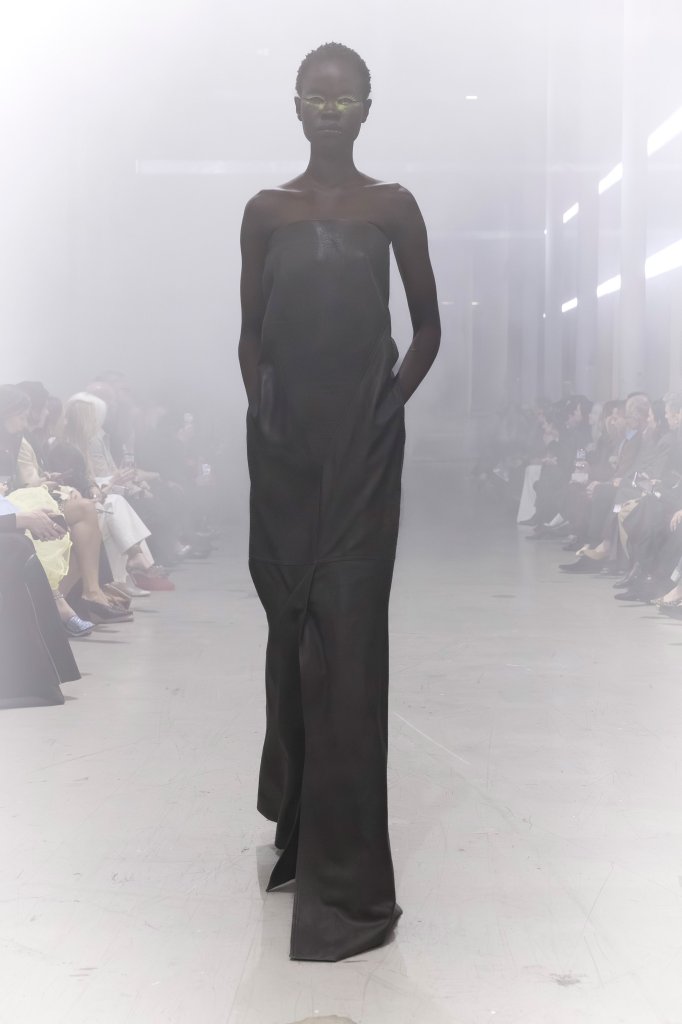 瑞克&middot;欧文斯 Rick Owens 2026/27秋冬高级成衣秀 - Paris Fall 2026