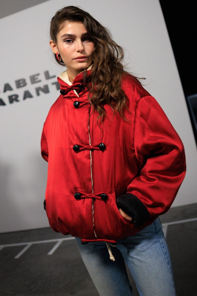 伊莎贝尔&middot;玛兰 Isabel Marant 2026/27秋冬高级成衣秀(后台妆容) - Paris Fall 2026