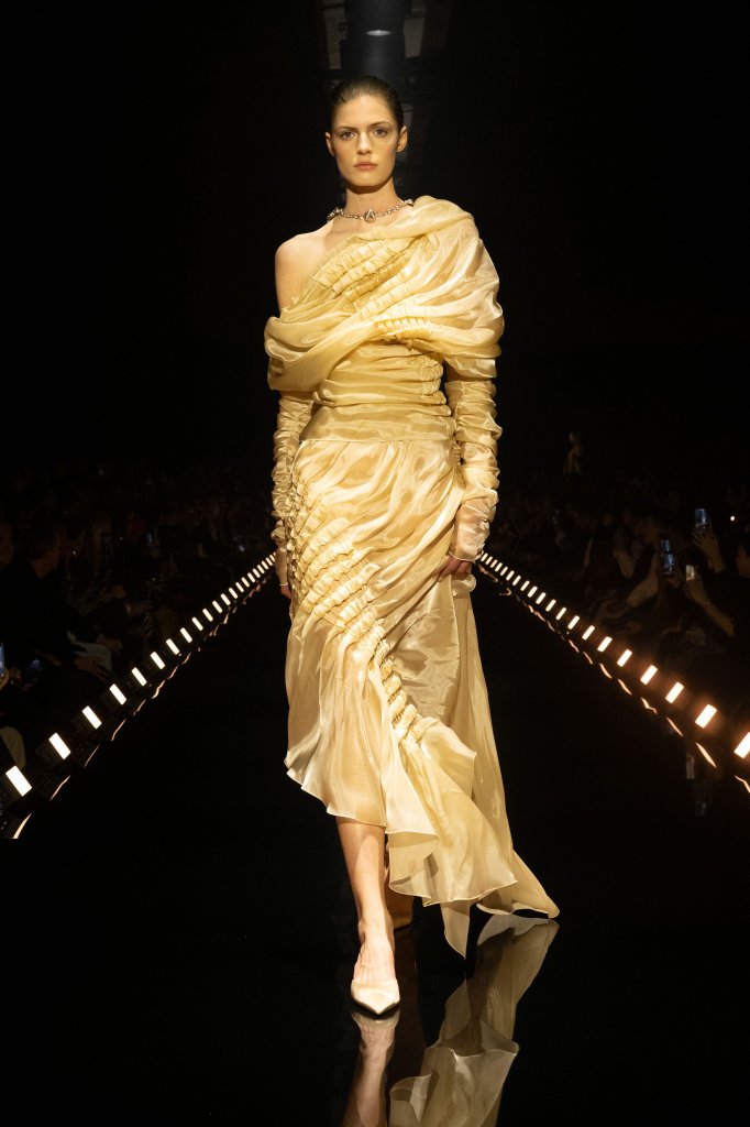 夏帕瑞丽 Schiaparelli 2026/27秋冬高级成衣秀 - Paris Fall 2026