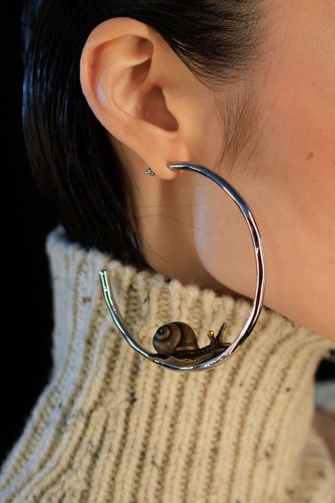 夏帕瑞丽 Schiaparelli 2026/27秋冬高级成衣秀(后台妆容) - Paris Fall 2026