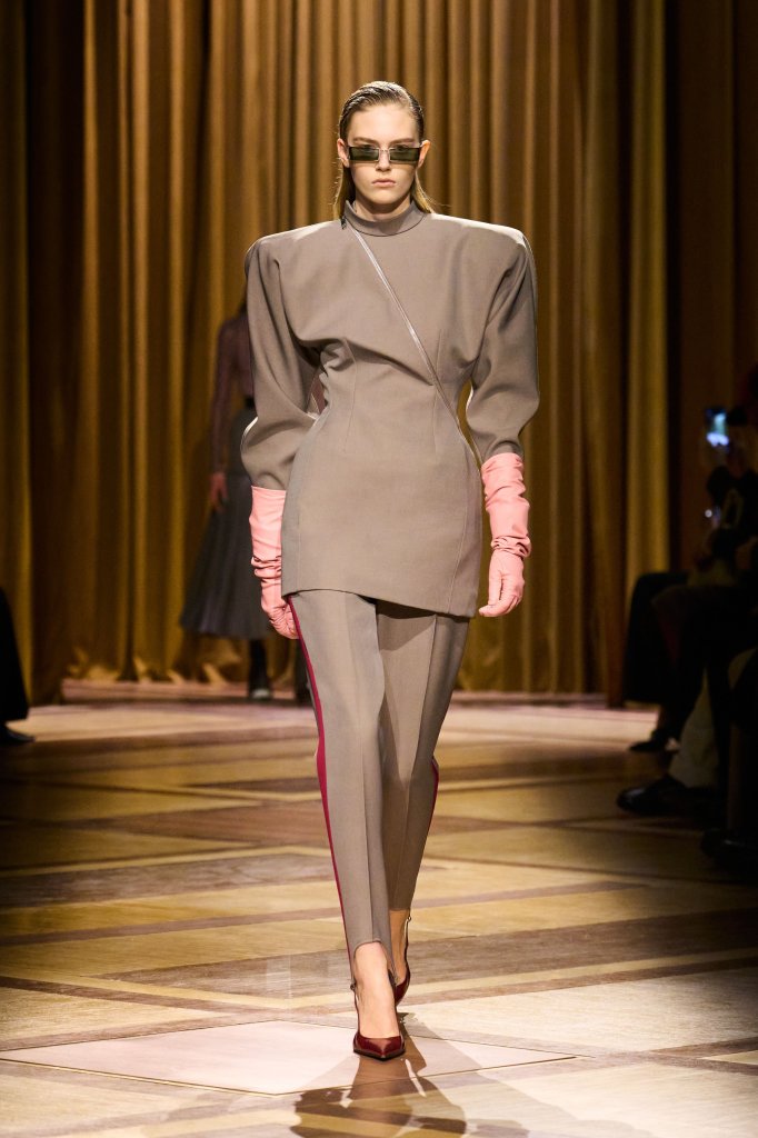 蒂埃里&middot;穆勒 Mugler 2026/27秋冬高级成衣秀 - Paris Fall 2026