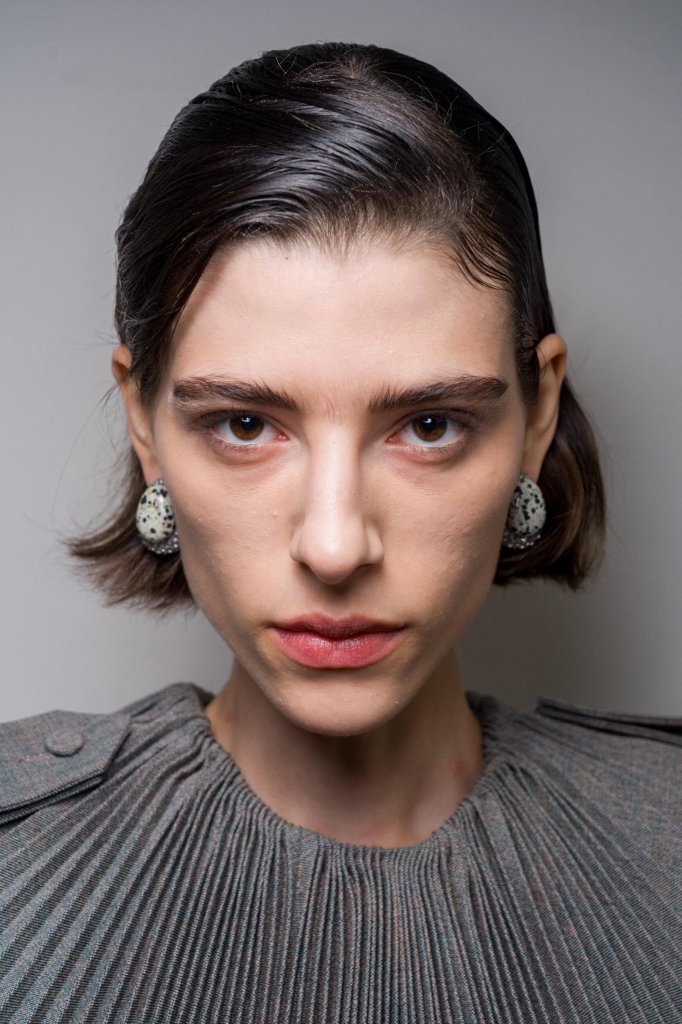 蒂埃里&middot;穆勒 Mugler 2026/27秋冬高级成衣秀(后台妆容) - Paris Fall 2026