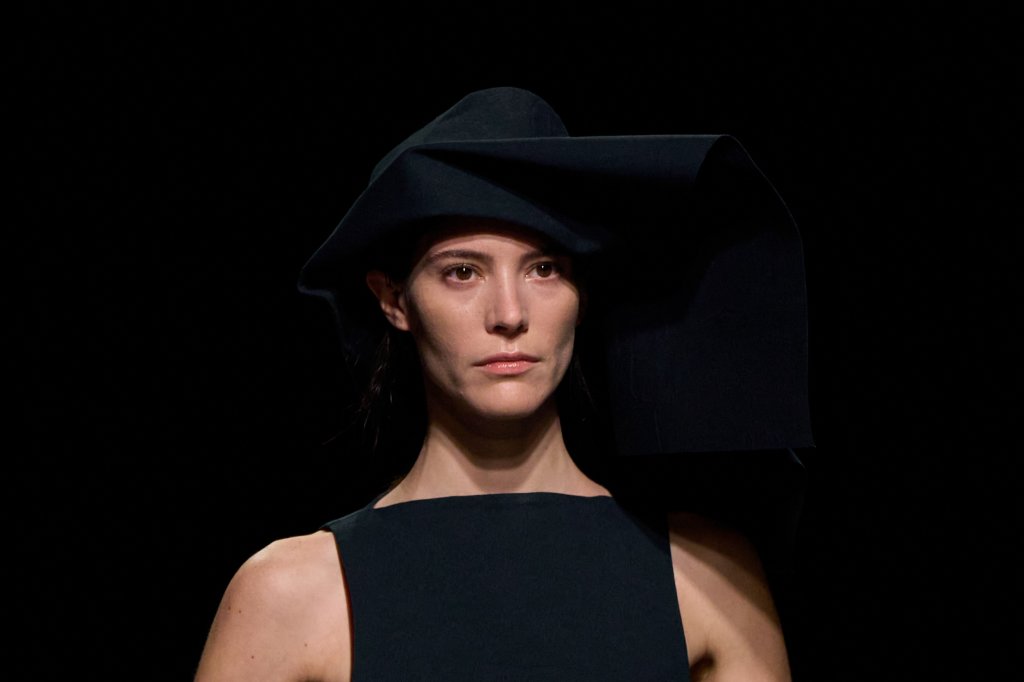 三宅一生 Issey Miyake 2026/27秋冬高级成衣秀(细节) - Paris Fall 2026