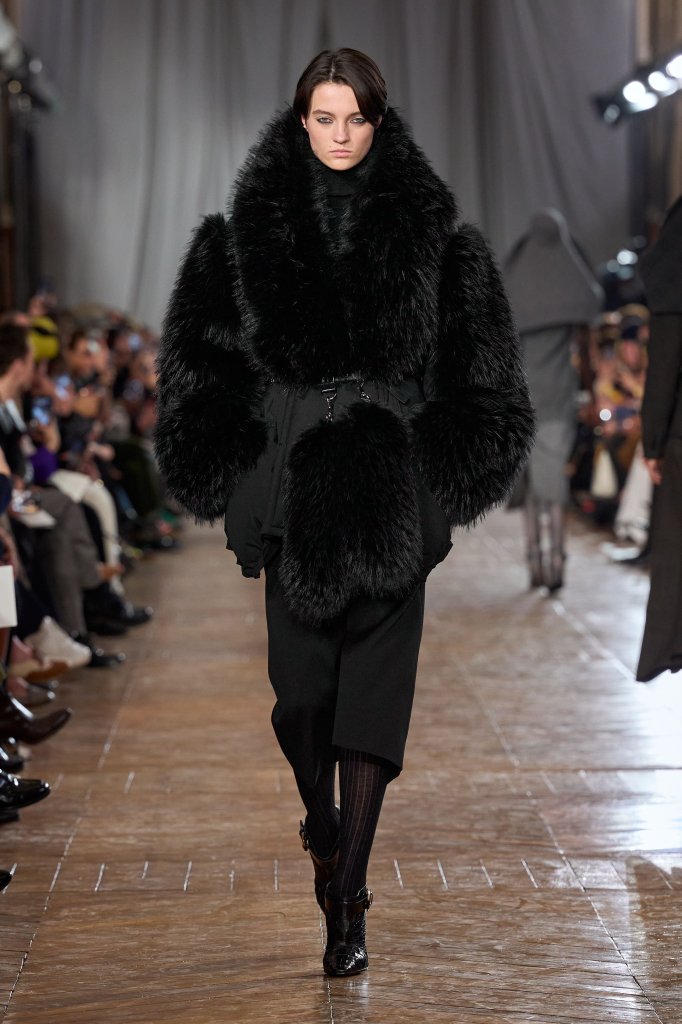 浪凡 Lanvin 2026/27秋冬高级成衣秀 - Paris Fall 2026