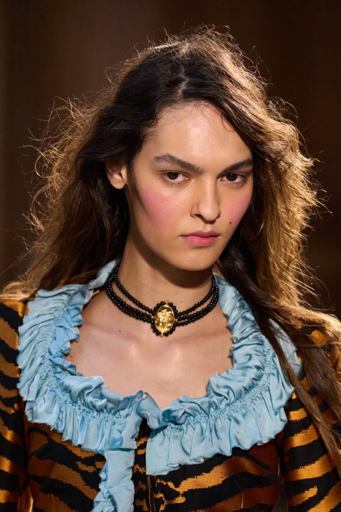 莲娜丽姿 Nina Ricci 2026/27秋冬高级成衣秀(细节) - Paris Fall 2026