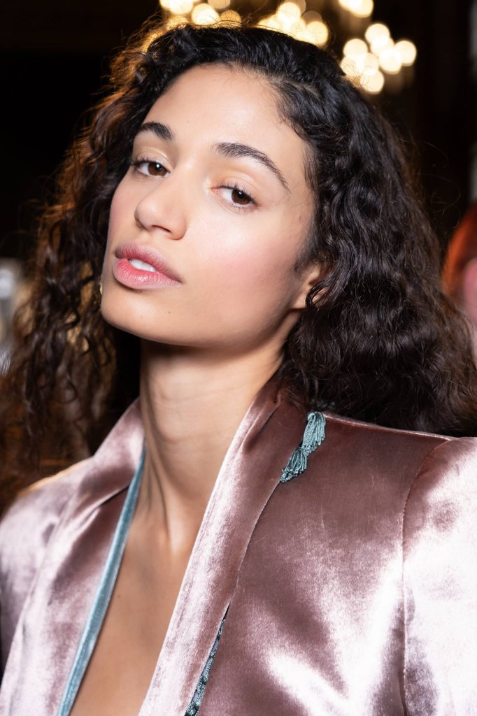 莲娜丽姿 Nina Ricci 2026/27秋冬高级成衣秀(后台妆容) - Paris Fall 2026